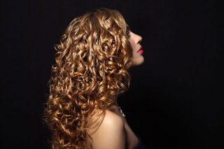 6 Must–Have Tools For Styling Curly Hair 6 Must–Have Tools For Styling Curly Hair