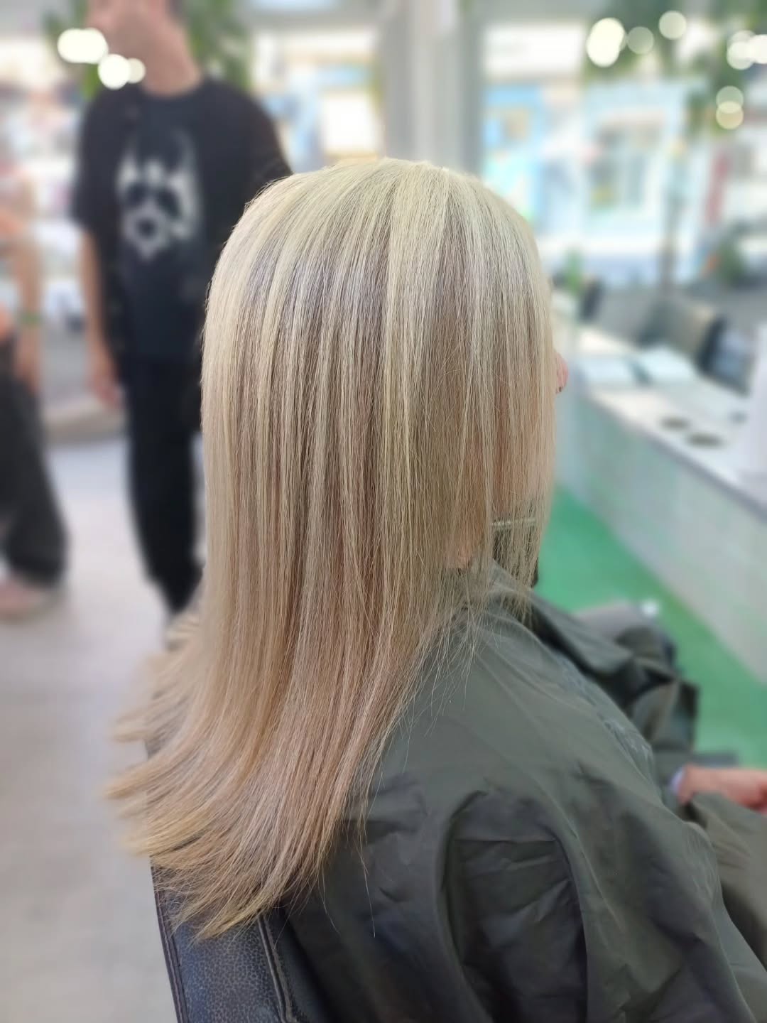 The Latest Team Training! McGills Hairdressing Team Training